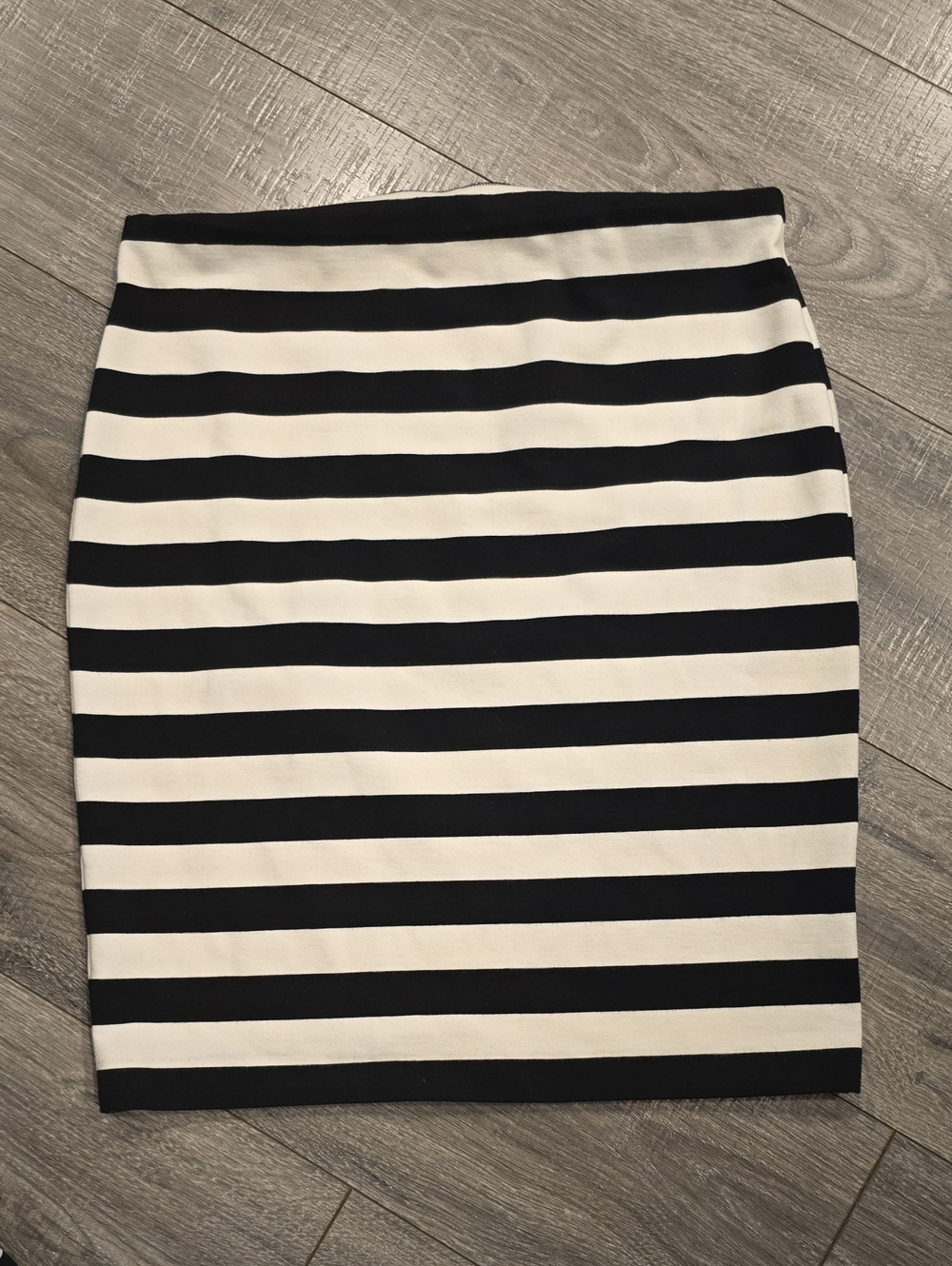 Vince Camuto Black and White Horizontal Striped Pencil Skirt